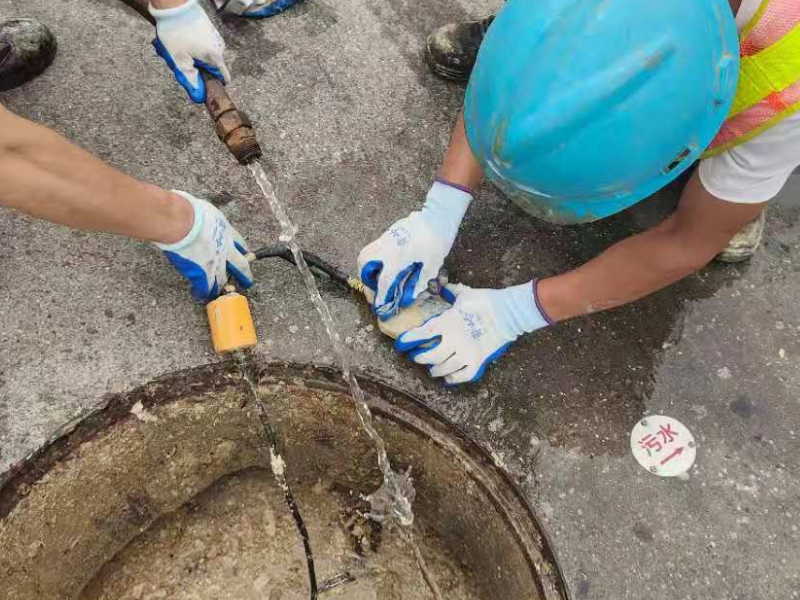 无锡市锡山区**路抽粪池服务热线